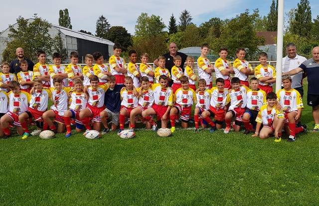 CSL U14 is a rugby team. They are using SportEasy, the best web and mobile app to manage any sports team (football, soccer, rugby, basketball, baseball, hockey, volleyball...). Coaches and managers can organize the games and practices or send group messages to their players. Players have convenient access to their schedule or statistics. SportEasy is free and available online and there’s an app for iPhone and Android.