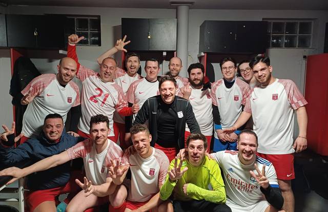 FC Lyon Loisir 2 is a football team. They are using SportEasy, the best web and mobile app to manage any sports team (football, soccer, rugby, basketball, baseball, hockey, volleyball...). Coaches and managers can organize the games and practices or send group messages to their players. Players have convenient access to their schedule or statistics. SportEasy is free and available online and there’s an app for iPhone and Android.