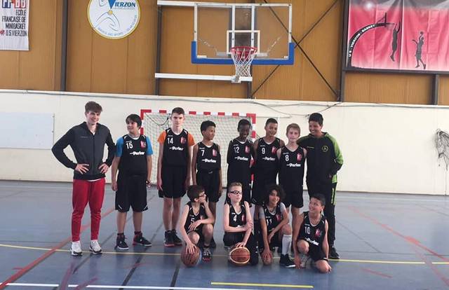 L'équipe Union Sportive Vierzonnaise est une équipe de basket. Elle utlise SportEasy qui est l'appli de référence pour organiser vos matchs & entraînements et gérer votre équipe de foot, rugby, basket ou tout autre sport. Gratuit, SportEasy est disponible sur le web, sur iPhone et sur Android.