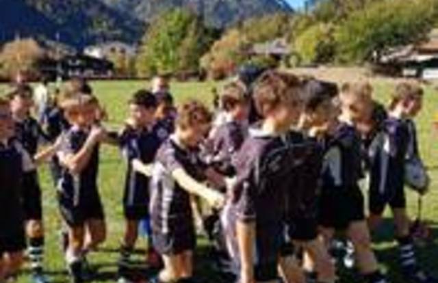 U14 is a rugby team. They are using SportEasy, the best web and mobile app to manage any sports team (football, soccer, rugby, basketball, baseball, hockey, volleyball...). Coaches and managers can organize the games and practices or send group messages to their players. Players have convenient access to their schedule or statistics. SportEasy is free and available online and there’s an app for iPhone and Android.