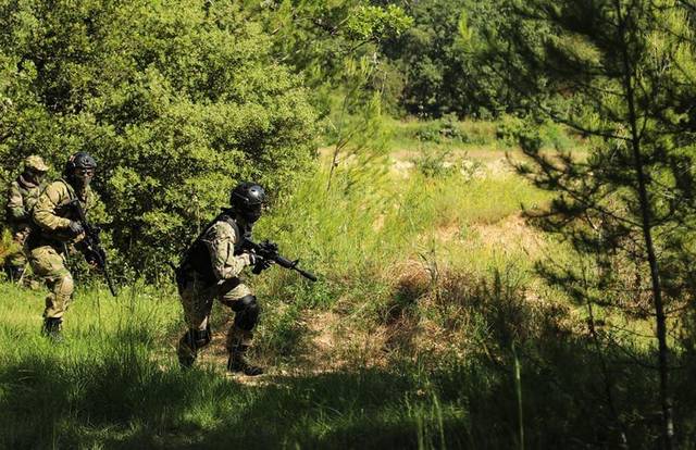 Section Airsoft LAC/CE - SEAL13 is a generic team. They are using SportEasy, the best web and mobile app to manage any sports team (football, soccer, rugby, basketball, baseball, hockey, volleyball...). Coaches and managers can organize the games and practices or send group messages to their players. Players have convenient access to their schedule or statistics. SportEasy is free and available online and there’s an app for iPhone and Android.