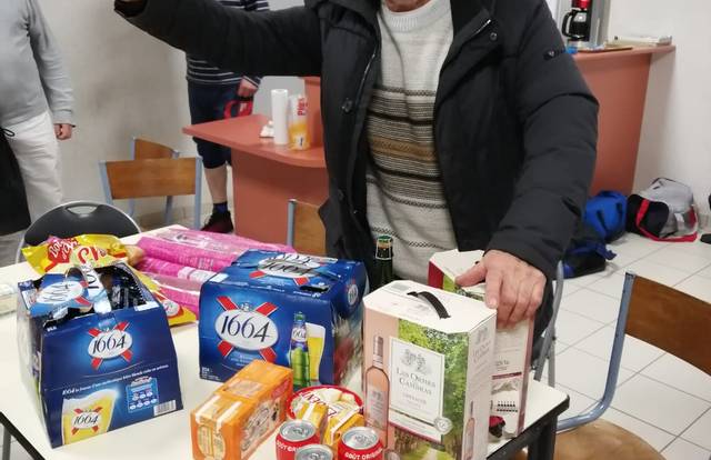 Loisir is a volley team. They are using SportEasy, the best web and mobile app to manage any sports team (football, soccer, rugby, basketball, baseball, hockey, volleyball...). Coaches and managers can organize the games and practices or send group messages to their players. Players have convenient access to their schedule or statistics. SportEasy is free and available online and there’s an app for iPhone and Android.