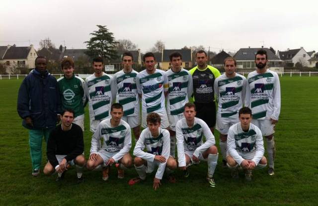 AS VEZIN LE COQUET is a football team. They are using SportEasy, the best web and mobile app to manage any sports team (football, soccer, rugby, basketball, baseball, hockey, volleyball...). Coaches and managers can organize the games and practices or send group messages to their players. Players have convenient access to their schedule or statistics. SportEasy is free and available online and there’s an app for iPhone and Android.