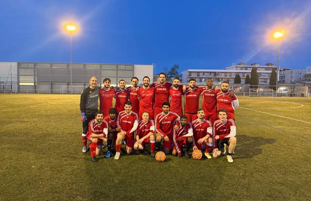SopraSteria Foot is a football team. They are using SportEasy, the best web and mobile app to manage any sports team (football, soccer, rugby, basketball, baseball, hockey, volleyball...). Coaches and managers can organize the games and practices or send group messages to their players. Players have convenient access to their schedule or statistics. SportEasy is free and available online and there’s an app for iPhone and Android.