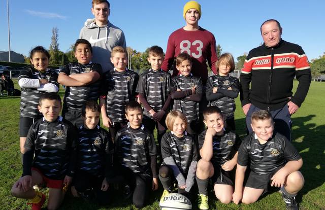 U10 is a rugby team. They are using SportEasy, the best web and mobile app to manage any sports team (football, soccer, rugby, basketball, baseball, hockey, volleyball...). Coaches and managers can organize the games and practices or send group messages to their players. Players have convenient access to their schedule or statistics. SportEasy is free and available online and there’s an app for iPhone and Android.