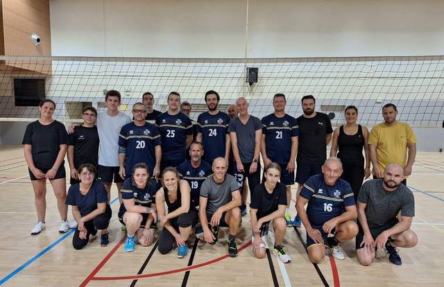 Membres is a volley team. They are using SportEasy, the best web and mobile app to manage any sports team (football, soccer, rugby, basketball, baseball, hockey, volleyball...). Coaches and managers can organize the games and practices or send group messages to their players. Players have convenient access to their schedule or statistics. SportEasy is free and available online and there’s an app for iPhone and Android.