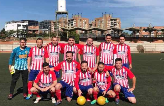 L'équipe Huracan FC est une équipe de football. Elle utlise SportEasy qui est l'appli de référence pour organiser vos matchs & entraînements et gérer votre équipe de foot, rugby, basket ou tout autre sport. Gratuit, SportEasy est disponible sur le web, sur iPhone et sur Android.