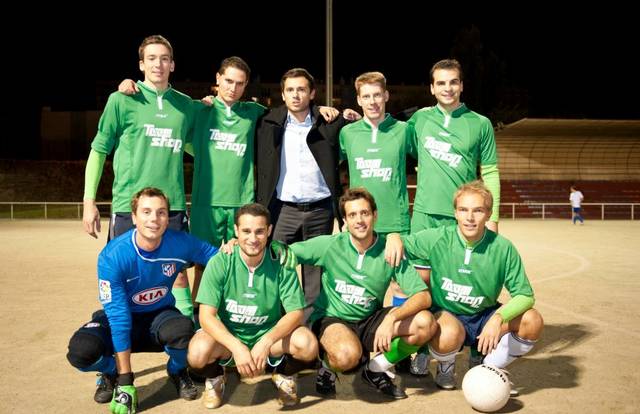 L'équipe FC Kateur est une équipe de football. Elle utlise SportEasy qui est l'appli de référence pour organiser vos matchs & entraînements et gérer votre équipe de foot, rugby, basket ou tout autre sport. Gratuit, SportEasy est disponible sur le web, sur iPhone et sur Android.