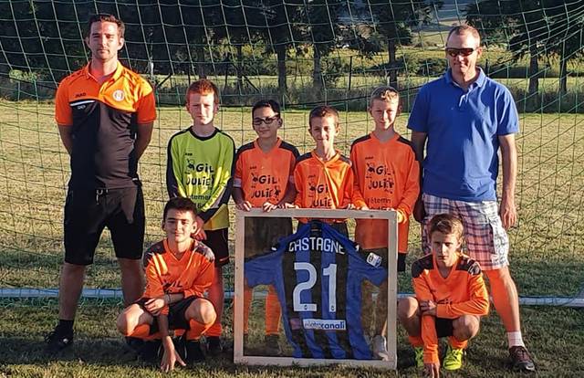 Us waltzing U12 A is a football team. They are using SportEasy, the best web and mobile app to manage any sports team (football, soccer, rugby, basketball, baseball, hockey, volleyball...). Coaches and managers can organize the games and practices or send group messages to their players. Players have convenient access to their schedule or statistics. SportEasy is free and available online and there’s an app for iPhone and Android.