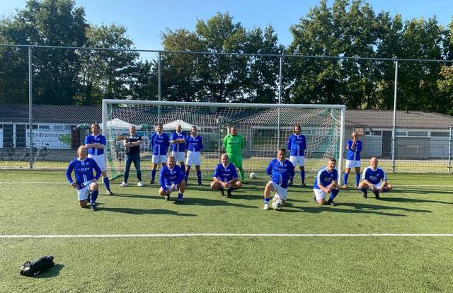 RKASV veteranen team is a football team. They are using SportEasy, the best web and mobile app to manage any sports team (football, soccer, rugby, basketball, baseball, hockey, volleyball...). Coaches and managers can organize the games and practices or send group messages to their players. Players have convenient access to their schedule or statistics. SportEasy is free and available online and there’s an app for iPhone and Android.