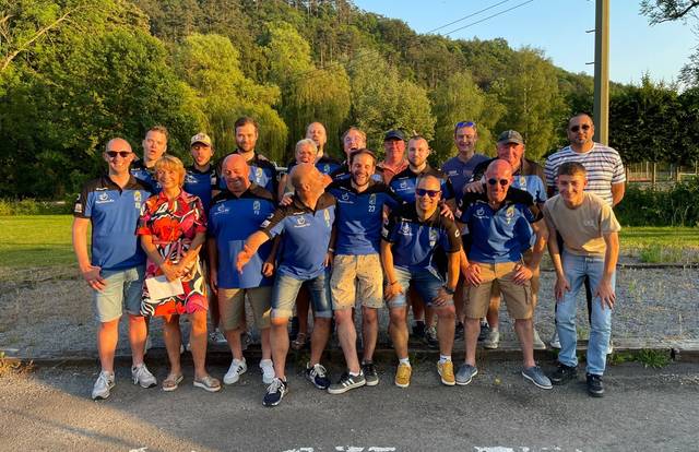 RRC Hamoir Réserve is a football team. They are using SportEasy, the best web and mobile app to manage any sports team (football, soccer, rugby, basketball, baseball, hockey, volleyball...). Coaches and managers can organize the games and practices or send group messages to their players. Players have convenient access to their schedule or statistics. SportEasy is free and available online and there’s an app for iPhone and Android.