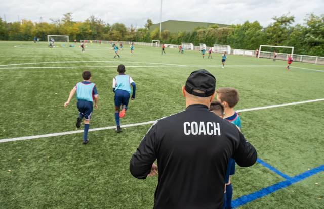 -13 is a football team. They are using SportEasy, the best web and mobile app to manage any sports team (football, soccer, rugby, basketball, baseball, hockey, volleyball...). Coaches and managers can organize the games and practices or send group messages to their players. Players have convenient access to their schedule or statistics. SportEasy is free and available online and there’s an app for iPhone and Android.