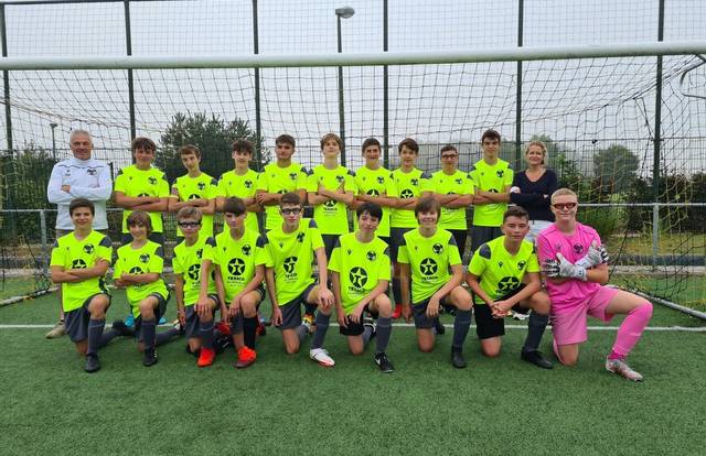 SR Incourt is a football team. They are using SportEasy, the best web and mobile app to manage any sports team (football, soccer, rugby, basketball, baseball, hockey, volleyball...). Coaches and managers can organize the games and practices or send group messages to their players. Players have convenient access to their schedule or statistics. SportEasy is free and available online and there’s an app for iPhone and Android.